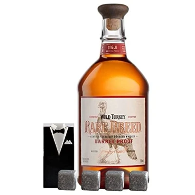 Abbildung von Wild Turkey Rare Breed Barrel Proof Bourbon Whiskey + 4 Whisky Kühlsteine im Smoking