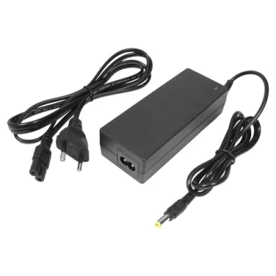 Abbildung von Notebook Laptop Netzteil Ladegerät Ladekabel Adapter 19V 4,74A 90W inkl. Stromkabel für Toshiba Satellite P775 R830 A300 L300D L350 L350D L550 L650D L655 L655DC C660 C660D L670 C670 C670D C850