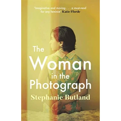 Abbildung von The Woman in Photograph: thought provoking feminist novel everyone is talking about