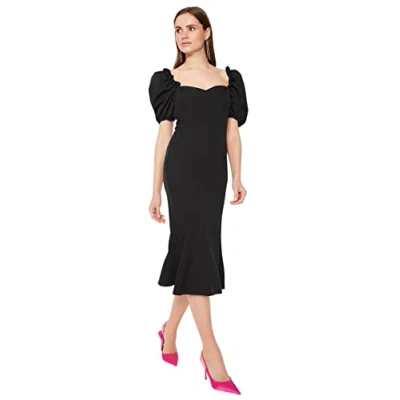 Abbildung von TRENDYOL Damen Detailliertes Kleid Installieren. Dress, Schwarz, 38