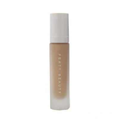 Abbildung von Fenty Beauty Pro Filter Soft Matte Longwear 270 Medium With Cool Peach Undertones Foundation 32 ml