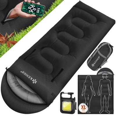 Abbildung von KESSER® Schlafsack Outdoor 220cm x 83cm Deckenschlafsack 3 4 Jahreszeiten Camping Sleeping Bag für Erwachsene Leicht Tragbar Warm &amp; Wasserabweisend inkl. Campinglampe Seitentasche Schwarz