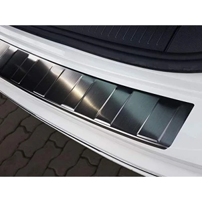 Abbildung von Ladekantenschutz aus Edelstahl in anthrazit mit 3D Abkantung passend für VW Tiguan ab 4/2016 1/2024/VW Allspace 2017 AZUGA AZ30000013