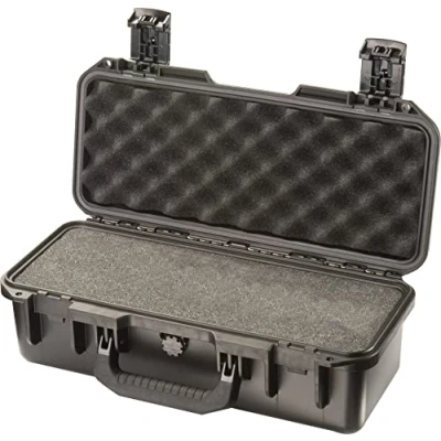 Abbildung von PELI Storm IM2306 Stoßfester Koffer für Empfindliches Equipment, Wasser und Staubdicht, 11L Volumen, Mit Schaumstoffeinlage (Anpassbar), Schwarz