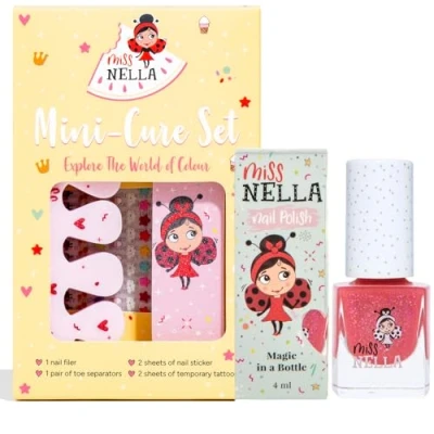 Abbildung von Miss Nella NAGELKIT &amp; NAGELLACK Zubehörset für Kinder + abziehbarer Nagellack, Nagelaufkleber, Tattoos, Nagelfeile und Zehenspreizer speziell gefertigt Kinderhände, Füße.