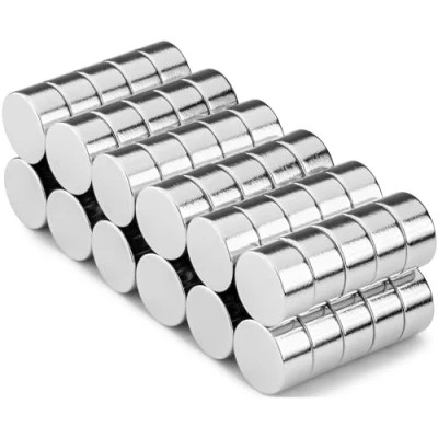 Abbildung von Poppstar Magnethalter (60 St), 60x Neodym Mini Magnete (6x3mm, Haftkraft 0,5Kg), silber