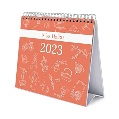 Abbildung von Grupo Erik Tischkalender 2023 Miss Haiku Kalender Quer Format zum Aufstellen FSC zertifiziert Offizielle Lizenz, CS23001