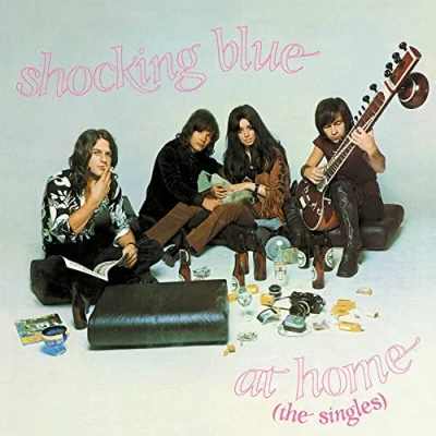 Abbildung von At Home the Singles Limited Remastered Pink VI [Vinyl LP]