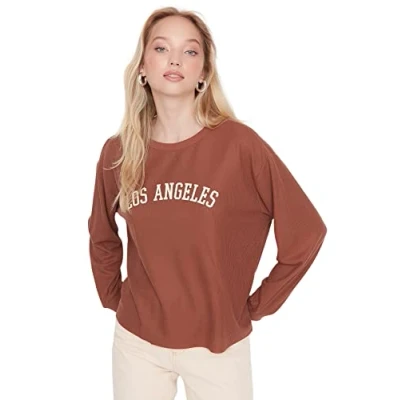 Abbildung von Trendyol Women&#039;s Crew Neck with Slogan Figurbetont Sweatshirt, Brown, S