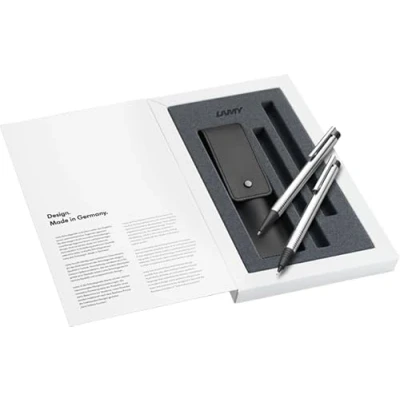 Abbildung von Lamy logo Set matt aus Kugelschreiber 205 inkl. Großraummine M 16 schwarz und Druckbleistift 105 mit Feinstrichmine 40 (0,7 mm) inkl Lederetui Geschenkverpackung