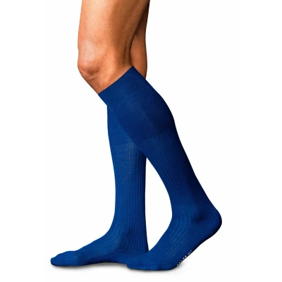 Abbildung von Falke NO. 7 Finest Merino Luxury LINE Kniestrümpfe, Herren, Größe: 41/42, Royal blue