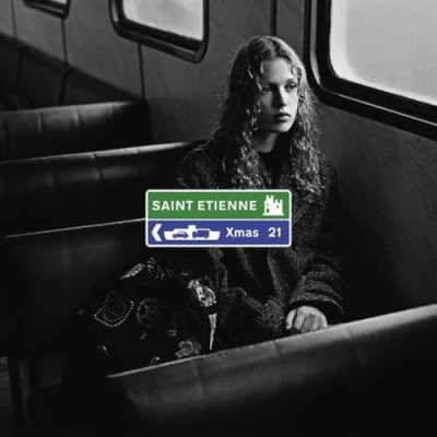 Abbildung von Her Winter Coat