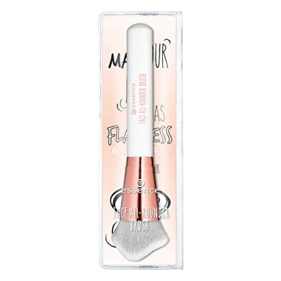 Abbildung von essence Kosmetikpinsel face all rounder brush