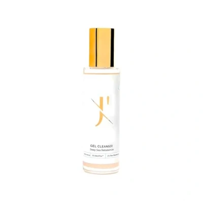 Abbildung von Avilia Sanftes Peeling Gesichtsreiniger für empfindliche Haut Beruhigend &amp; Rötungen 100% natürlich und parfümfrei vegan tierversuchsfrei Made in Germany 100ml