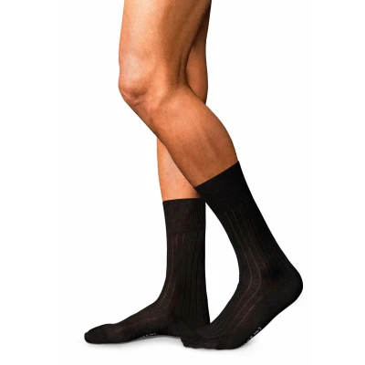 Abbildung von Falke NO. 2 Finest Cashmere Luxury LINE Socken black, Herren, Größe: 39/40, Black