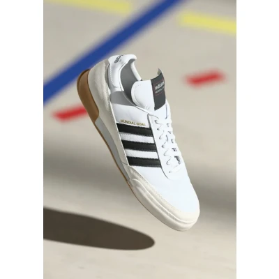 Abbildung von adidas Performance Mundial GOAL Fußballschuh Halle, Herren, Größe: 44, Core black/footwear white Schuhe