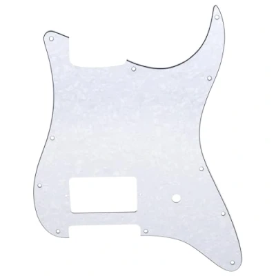 Abbildung von Musiclily Pro 11 Löcher Strat Pickguard 1 Covered Humbucker Gitarren Schlagbrett für Fender USA/Mexico Tom Delonge Style E Gitarre, 4 lagig White Pearl