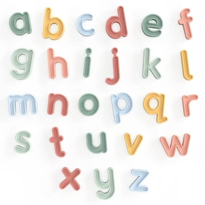 Abbildung von Inspire My Play Kleinbuchstaben für Kinder ABC Spielzeug 3 Jährige Badebuchstaben sensorisches und unordentliches Spielen