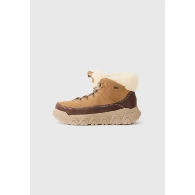 Abbildung von UGG TERRE TRAIL COZY LACE Winterboots, Schnürstiefel, Trekkingstiefel mit gepolstertem Schaftrand