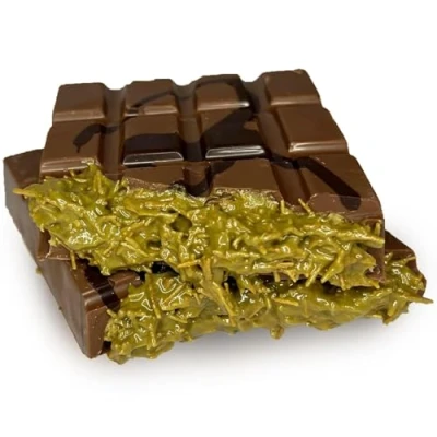 Abbildung von Dubai Style Schokolade 200g (XL) mit Pistazie &amp; Kunafeh Nach Top Rezeptur! Virale Hype EXTREM Schneller Versand (200g, Milchschokolade)