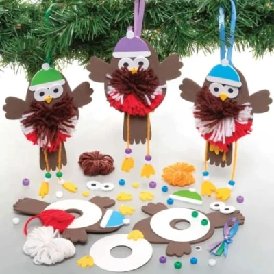 Abbildung von Baker Ross FE872 Rotkehlchen Pom Bastelset 3er Pack, Weihnachtsbasteleien, Dekorationen für Kinder zum Basteln, Dekorieren und Ausstellen, kreative Aktivitäten