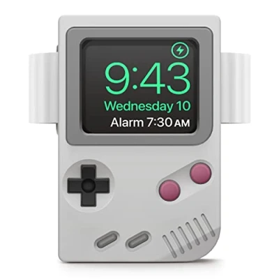 Abbildung von elago W5 Ladestation Ständer Kompatibel mit Apple Watch Serie 10, 9, 8, SE2, 7, 6, SE, 5, 4, 3, 2, 1 und Ultra 2 &amp; Klassisches Spielkonsolen Design, Nachttischmodus (Hellgrau)