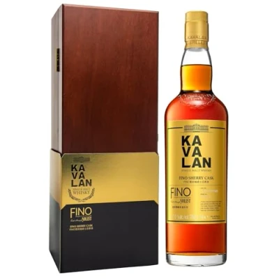 Abbildung von Kavalan Solist Single Malt Whisky Fino Sherry Cask in Holzkiste Taiwan (1 x 0.7 l)