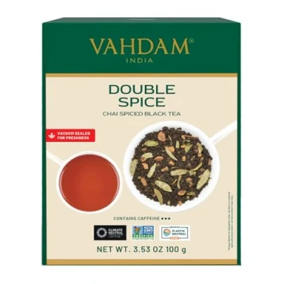 Abbildung von VAHDAM, Double Spice Chai Spiced Black Tea (100g) Stark &amp; Würzig 100% Natürliche Inhaltsstoffe Schwarzer Tee, Kardamom, Zimt, Nelken, Pfeffer Brühen Latte