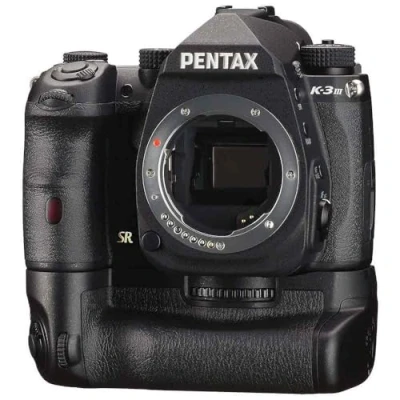 Abbildung von Pentax K 3 Mark III APS C DSLR Schwarz Kit inkl. Batteriegriff, 2 Batterien
