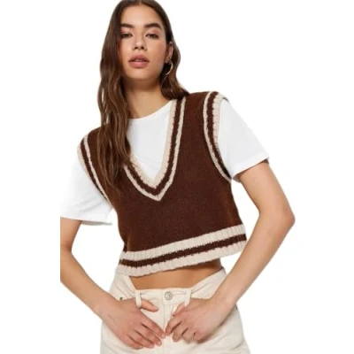 Abbildung von Trendyol Damen Regular fit Basic V Neck Knitwear Sweater Pullover, Brown, S