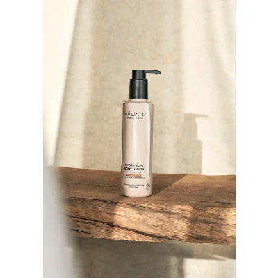 Abbildung von MÁDARA Hydra SOFT BODY Lotion Hautpflege mit Duft, Größe: 250 ml,
