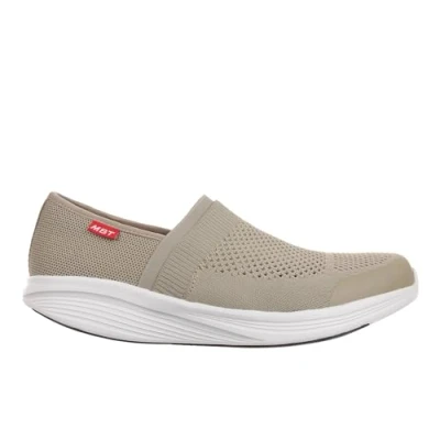 Abbildung von MBT NIWASI Slip On Sportliche Sneaker für Damen. Anatomisch Bequeme Walking Schuhe. Physiologisches Komfort und Stabilitätsschuhwerk mit gekrümmter Sohle. Moderne Sneakers. Farbe Beige