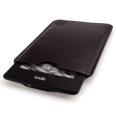 Abbildung von Dockem Kunst Leder Kindle Paperwhite Sleeve eBook Reader Hülle Sleeve; Schlank und Professional Executive eReader Fall; Weicher Mikrofaser Filz Gefüttert Dunkelbraun Kunstleder Schutzhülle