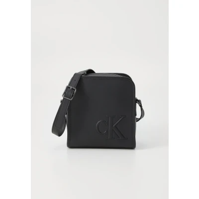 Abbildung von Calvin Klein Jeans Sculpted Impression Reporter Umhängetasche, Herren, Größe: One Size, Black