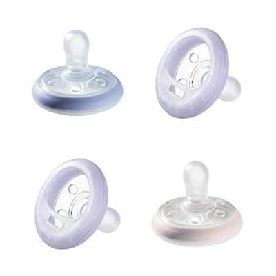 Abbildung von Tommee Tippee Natürlich Geformter Schnuller für die Nacht, Hautähnliche Textur, Symmetrische Kiefergerechte Form, Leuchtet im Dunkel, 6 18 Monate, 4 er Set, 433563