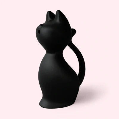 Abbildung von balvi Gießkanne Meow Farbe Schwarz In Form Einer Katze Fassungsvermögen: 2 l Kunststoff 30 cm