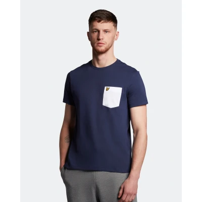 Abbildung von Lyle &amp; Scott Contrast Pocket Tshirt print, Herren, Größe: XS, Navy/ white