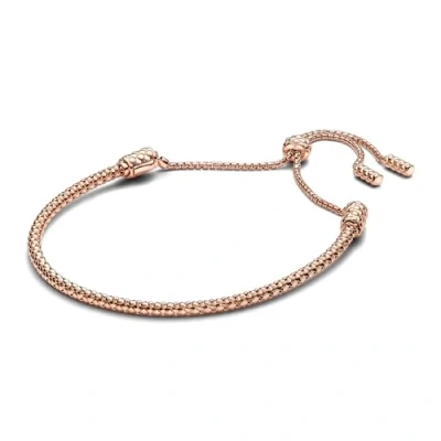 Abbildung von PANDORA Moments Schiebeverschluss Nietenarmband aus Sterling Silber mit rosévergoldeter Metalllegierung, Kompatibel Charms, Größe: 28 cm, 583090C00 2