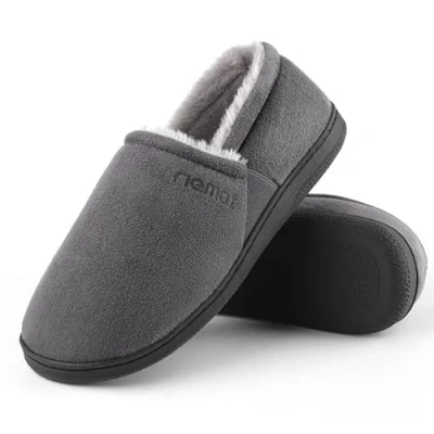 Abbildung von riemot Mokassin Hausschuhe Herren Warme Wildleder Pantoffeln Memory Foam Diabetiker Schuhe Winter Sherpa Futter Haus mit Anti Rutsch Gummi Sohle Grau EU45