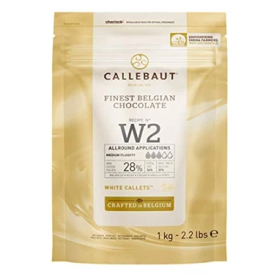 Abbildung von CALLEBAUT Receipe No. W2 Kuvertüre Callets, Weiße Schokolade, 28% Kakao, 1kg 1er Pack