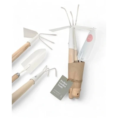 Abbildung von LIVLIG Gartenpflege Set bestehend aus Handschaufel, Harke, Hacke mit Gabel, Eichenholzgriff