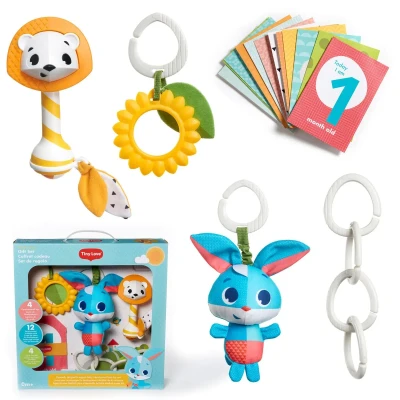 Abbildung von Geschenkset Tiny Love Meadow Days, mit Entwicklungsspielzeug für Babys, ausgewählte Spielzeuge unterwegs, 0 Monate+