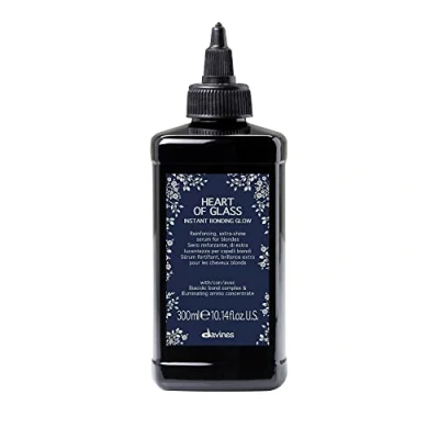 Abbildung von DAVINES HEART OF GLASS Instant Bonding Glow Stärkungsserum Extra Glanz Blondes Haar 300ml