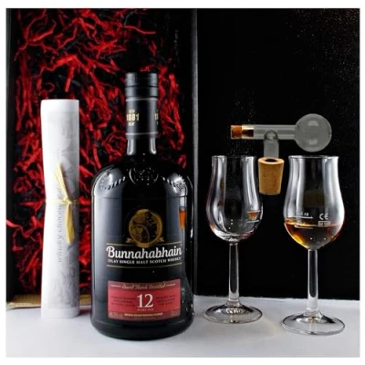 Abbildung von Geschenk Bunnahabhain 12 Jahre Single Malt Whisky + Glaskugelportionierer 2 Bugatti Gläser