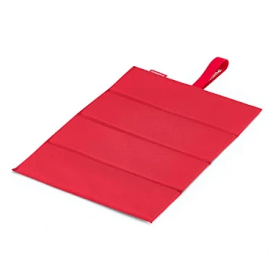 Abbildung von REISENTHEL® Sitzkissen seatpad L, faltbare Sitzunterlage Red, zusammenfaltbar