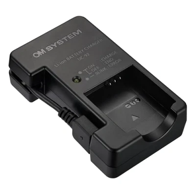 Abbildung von OM SYSTEM UC‑92 Lithium‑Ionen‑Ladegerät für LI‑90B/LI‑92B (für z.B. TG 7, Olympus 6, 5, Diktiergerät DS 9500)