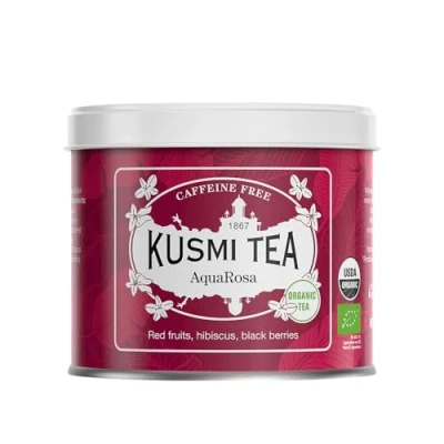 Abbildung von Kusmi Tea AquaRosa Bio Früchtetee mit Hibiskus, Schwarzen Beeren und Roten Früchten Koffeinfreier Hibiskustee Heiß oder als Eistee Loser Tee 100 g Metalldose Menge für etwa 50 Tassen
