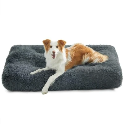 Abbildung von Feandrea Hundebett, Hundekissen, Flauschige Hundematte, Langer Plüsch, 110 x 73 cm, weiche Polsterung, maschinenwaschbar, Hundekorb, multifunktional, tragbar, dunkelgrau PGW203G02