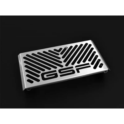 Abbildung von kompatibel mit: Suzuki GSF 600 Bandit BJ 1995 04 / 650 2005 06 Kühlerabdeckung Wasserkühler Kühlergrill Kühlerschutz Kühlergitter Kühlerschutzgitter Kühlerverkleidung Logo silber