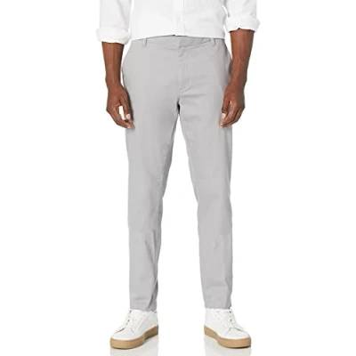 Abbildung von Amazon Essentials Herren Faltenresistente Stretch Chinohose mit schmaler Passform und flacher Vorderseite, Grau, 29W / 29L
